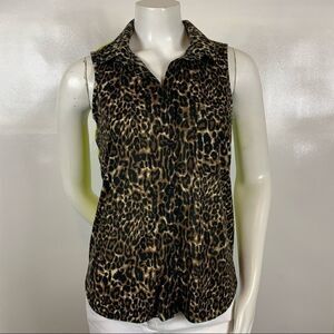 3For $20 Rue 21 Sleeveless Button Down Tiger Print size: M